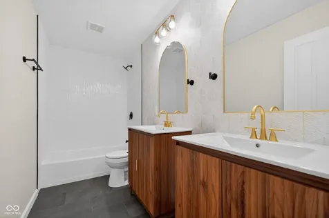 4864 Ashbrook Drive Noblesville IN 46062