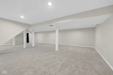 4864 Ashbrook Drive Noblesville IN 46062