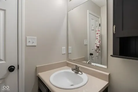 662 Cembra Drive Greenwood IN 46143