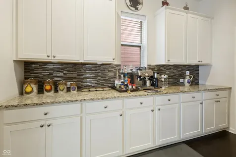 9109 Rising Road Indianapolis IN 46216