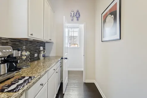 9109 Rising Road Indianapolis IN 46216
