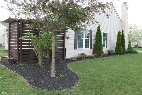 8583 Frosty Rose Drive Avon IN 46123