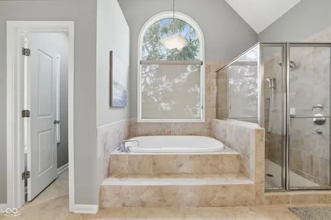 16441 Gleneagles Court Noblesville IN 46060