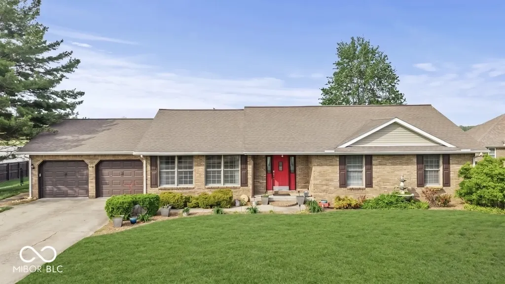 40 Carolyn Drive Seymour IN 47274