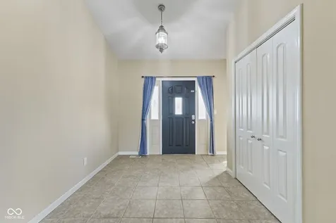 40 Carolyn Drive Seymour IN 47274