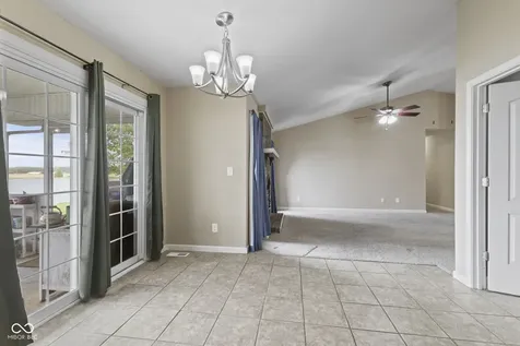 40 Carolyn Drive Seymour IN 47274