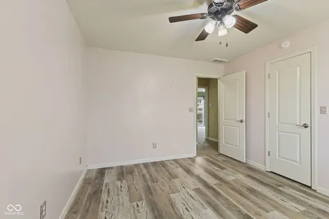 40 Carolyn Drive Seymour IN 47274