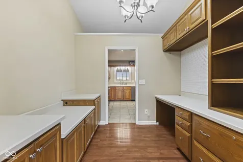 40 Carolyn Drive Seymour IN 47274