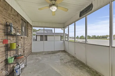 40 Carolyn Drive Seymour IN 47274