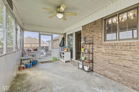 40 Carolyn Drive Seymour IN 47274