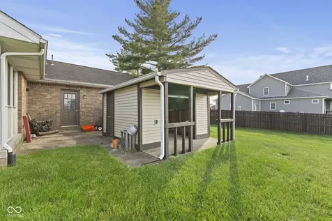 40 Carolyn Drive Seymour IN 47274