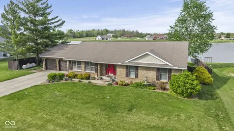 40 Carolyn Drive Seymour IN 47274