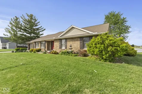 40 Carolyn Drive Seymour IN 47274