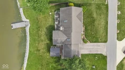 40 Carolyn Drive Seymour IN 47274
