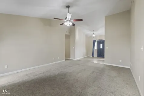 40 Carolyn Drive Seymour IN 47274