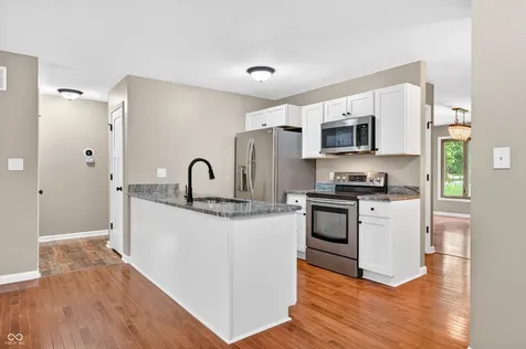 1165 Cottonwood Drive Columbus IN 47203