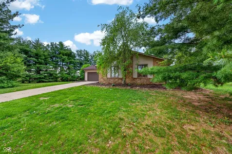 1165 Cottonwood Drive Columbus IN 47203