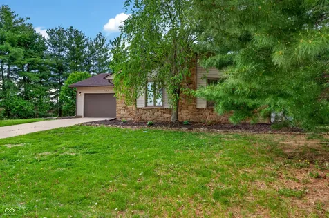 1165 Cottonwood Drive Columbus IN 47203