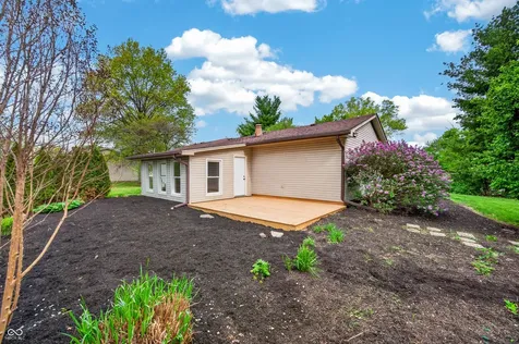 1165 Cottonwood Drive Columbus IN 47203