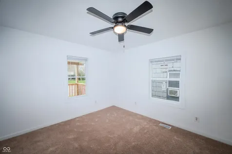 1605 W Memorial Drive Muncie IN 47302
