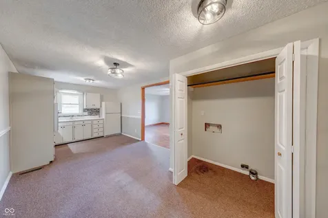 535 S 450 E Franklin IN 46131