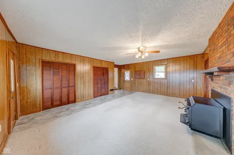535 S 450 E Franklin IN 46131