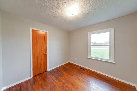 535 S 450 E Franklin IN 46131