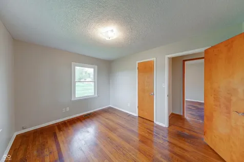 535 S 450 E Franklin IN 46131
