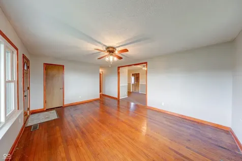 535 S 450 E Franklin IN 46131