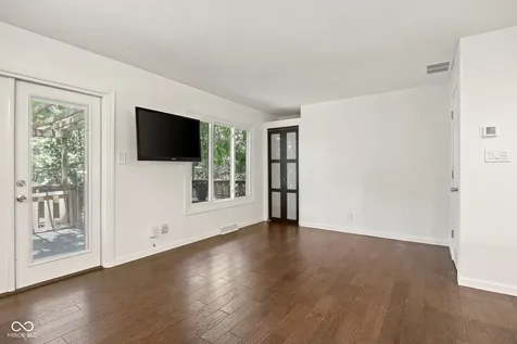 9102 Ripon Court Indianapolis IN 46268