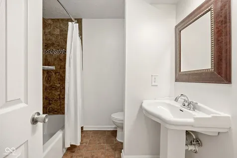 9102 Ripon Court Indianapolis IN 46268