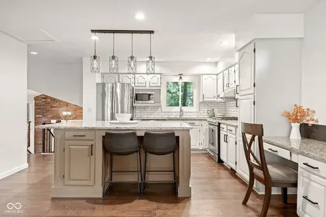 9102 Ripon Court Indianapolis IN 46268