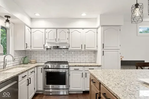 9102 Ripon Court Indianapolis IN 46268