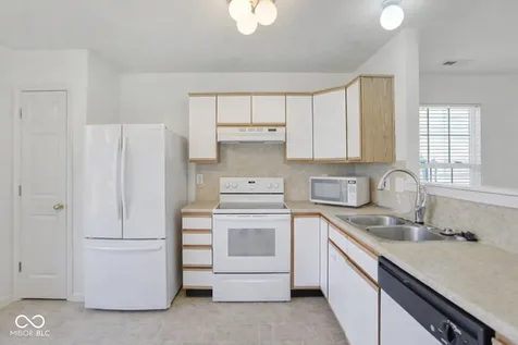 3708 Fredricksburg Drive Indianapolis IN 46227