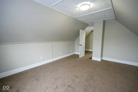 231 Jackson Street Anderson IN 46016