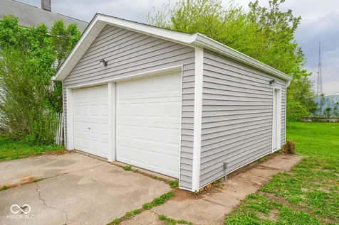 231 Jackson Street Anderson IN 46016