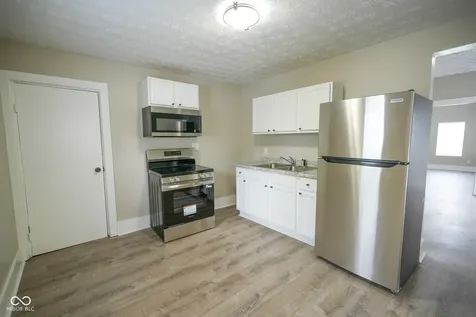 231 Jackson Street Anderson IN 46016