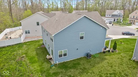 453 Gathering Lane Greenwood IN 46143