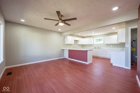 2036 Van Bibber Lake Estate Greencastle IN 46135