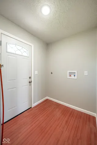 2036 Van Bibber Lake Estate Greencastle IN 46135