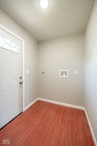2036 Van Bibber Lake Estate Greencastle IN 46135