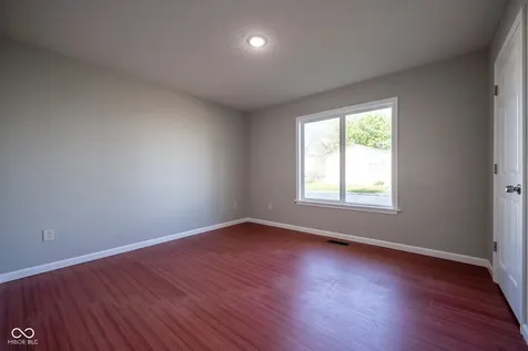 2036 Van Bibber Lake Estate Greencastle IN 46135