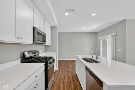 9587 Beckett Street Avon IN 46123