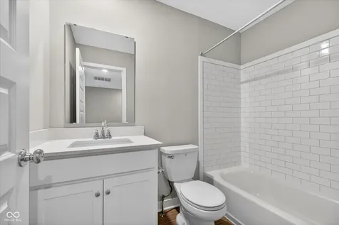 9587 Beckett Street Avon IN 46123