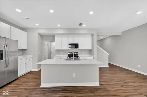 9587 Beckett Street Avon IN 46123