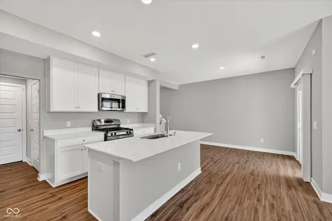 9587 Beckett Street Avon IN 46123