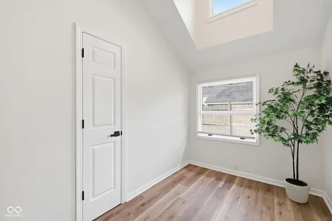 819 E 56th Street Indianapolis IN 46220