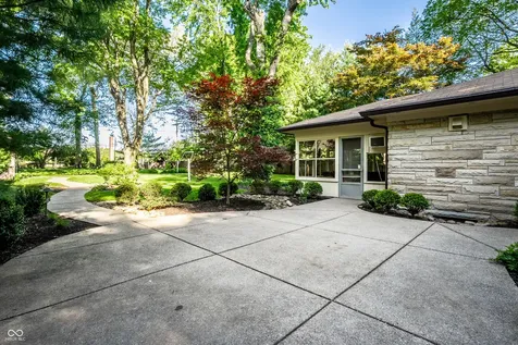 5548 N Meridian Street Indianapolis IN 46208