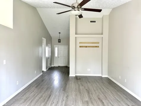 6027 Lakeside Manor Avenue Indianapolis IN 46254