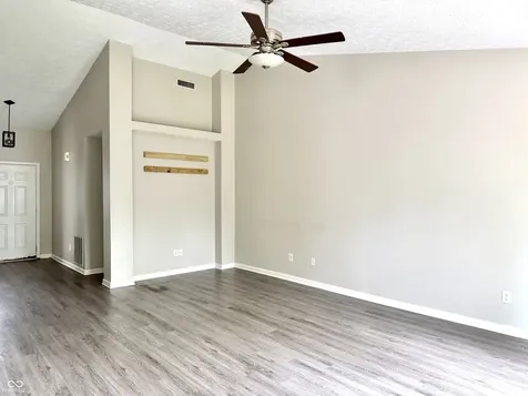 6027 Lakeside Manor Avenue Indianapolis IN 46254